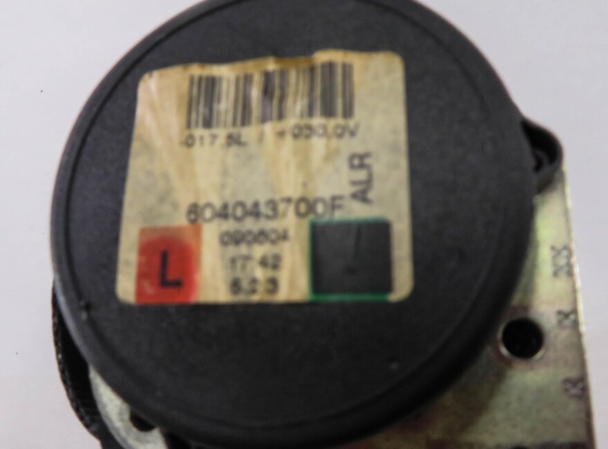 Thumbnail 6: 2010 RANGE ROVER SPORT (L320) REAR 2nd ROW SEAT - LEFT SEATBELT RETRACTOR