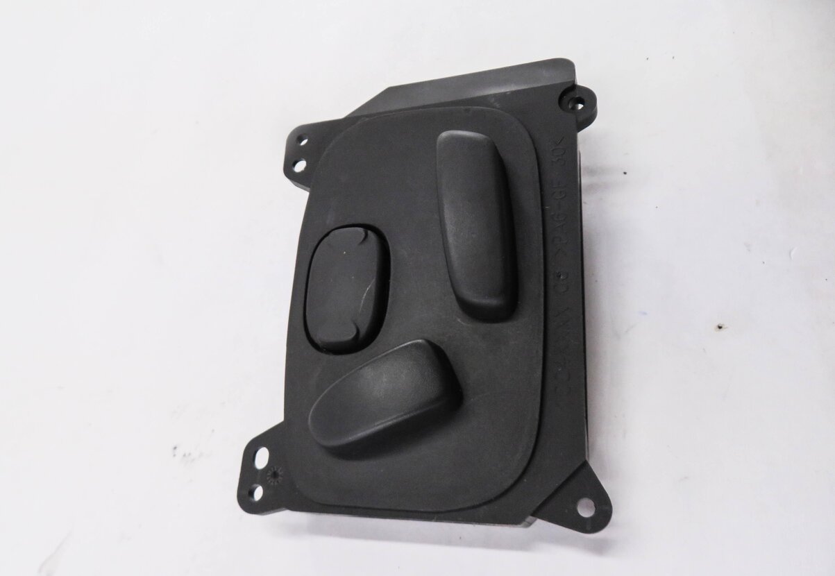 Thumbnail 3: 2010 RANGE ROVER SPORT (L320) RIGHT FRONT PASSENGER SEAT ADJUSTMENT SWITCH