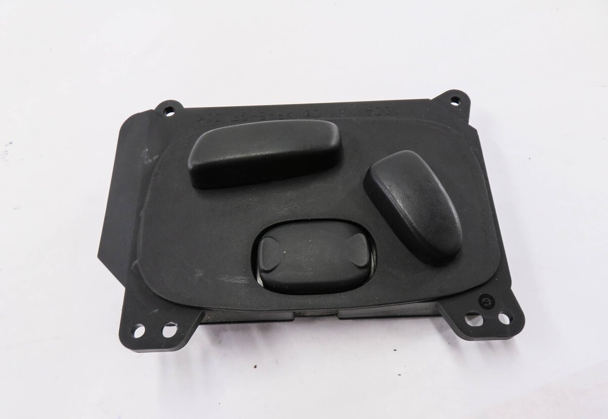 Thumbnail 5: 2010 RANGE ROVER SPORT (L320) RIGHT FRONT PASSENGER SEAT ADJUSTMENT SWITCH