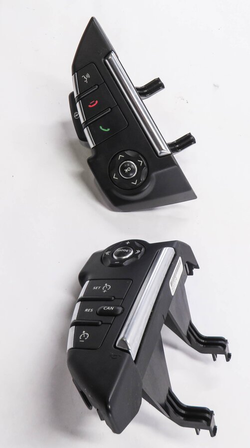 Thumbnail 6: 2010 RANGE ROVER SPORT (L320) LEFT & RIGHT STEERING WHEEL SWITCH BUTTON SET