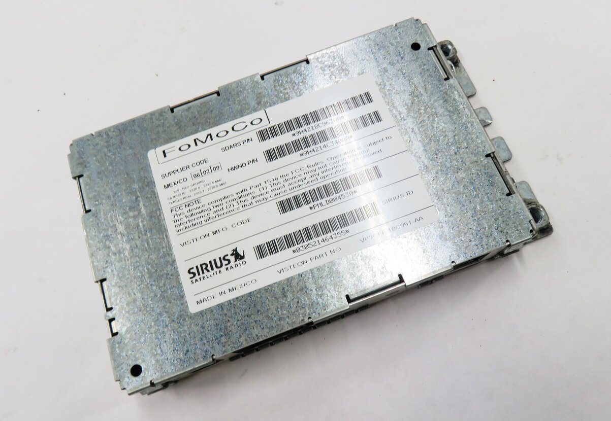 Thumbnail 1: 2007-2012 LR3 - RANGE ROVER SPORT (L320) SIRIUS SATELLITE RADIO RECEIVER MODULE
