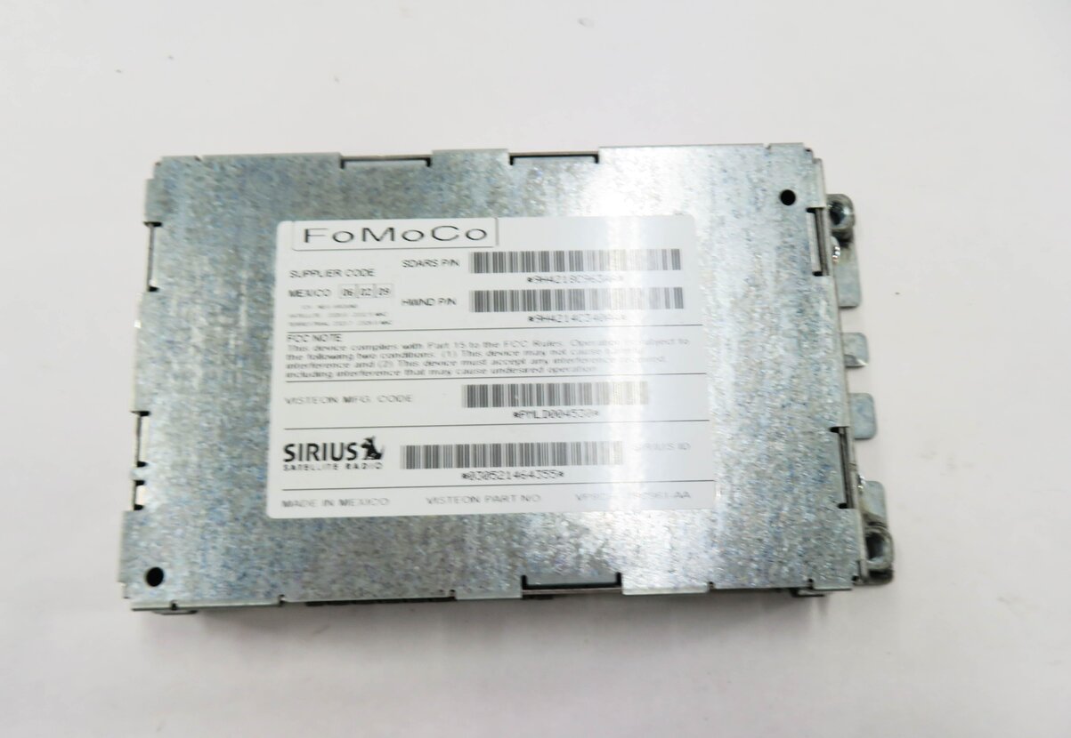 Thumbnail 2: 2007-2012 LR3 - RANGE ROVER SPORT (L320) SIRIUS SATELLITE RADIO RECEIVER MODULE