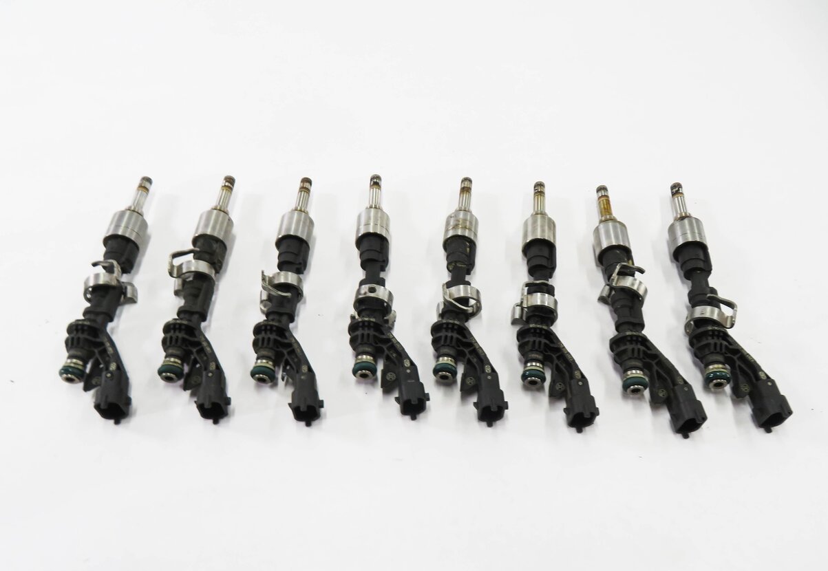 Thumbnail 2: 2010-2017 RANGE ROVER SPORT (L320 L322) JAGUAR XF XJ XK - 5.0L FUEL INJECTOR SET