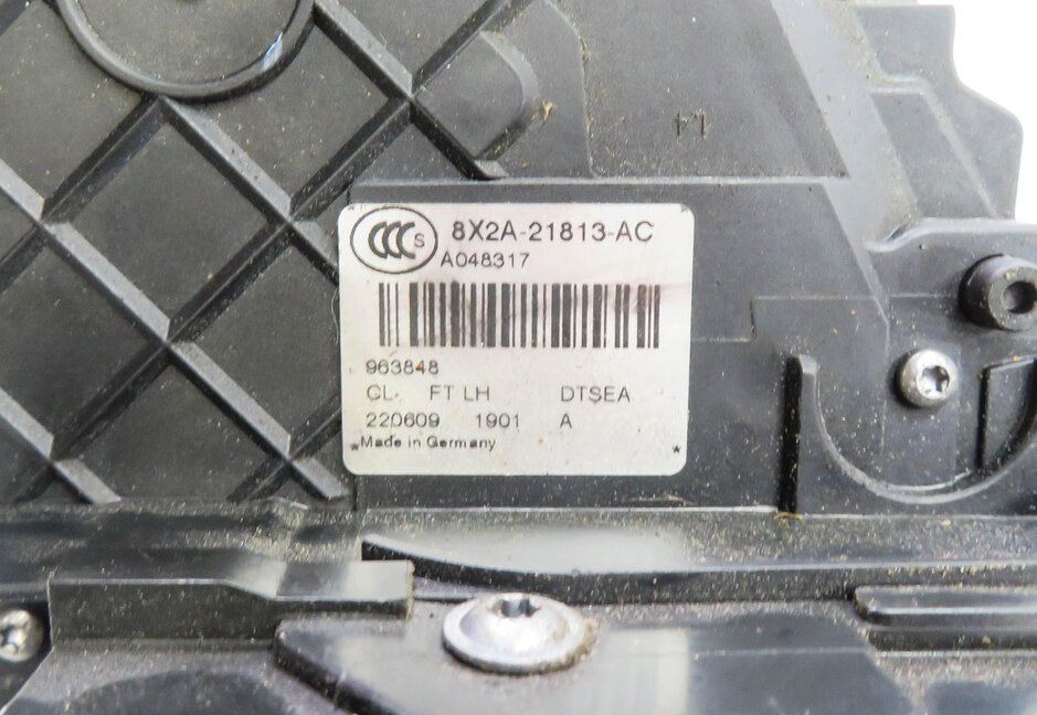 Thumbnail 7: 2010-2019 EVOQUE LR4 - RANGE ROVER SPORT (L320) LEFT FRONT PASSIVE DOOR LATCH