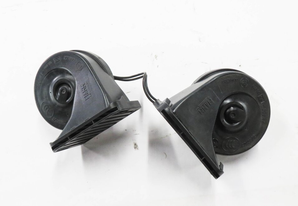 Thumbnail 2: 2010-2016 LAND ROVER LR4 - RANGE ROVER SPORT (L320) HIGH & LOW TONE HORN SET-2