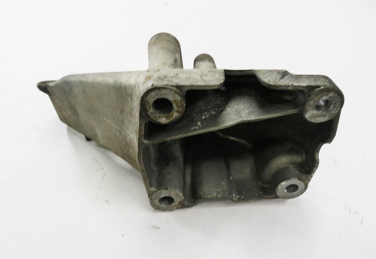 Thumbnail 8: 2010 RANGE ROVER SPORT (L320) 5.0L AJ133 V8 ENGINE - MOTOR MOUNT BRACKET SET-2