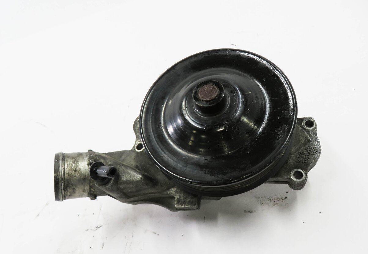 Thumbnail 2: 2010-2017 LR4 - RANGE ROVER SPORT (L320 L322 L494 L404) 3.0L / 5.0L - WATER PUMP