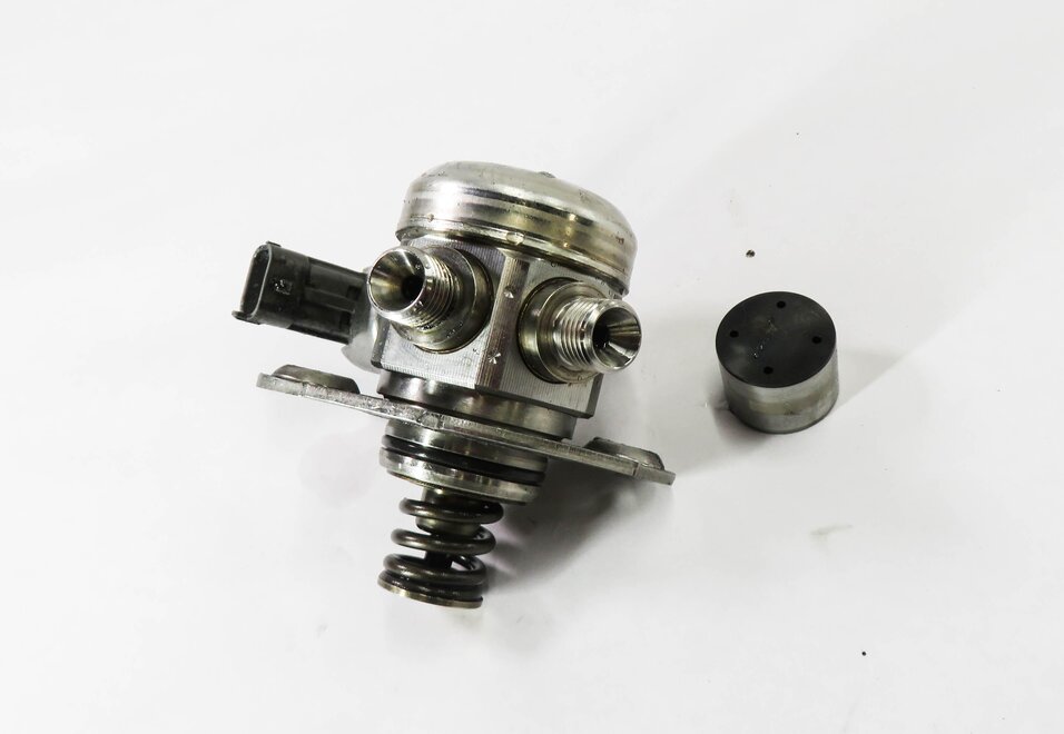 Thumbnail 2: 10-17 LR4 RANGE ROVER SPORT (L322 L320 L405 L494) 3.0L 5.0L MECHANICAL FUEL PUMP