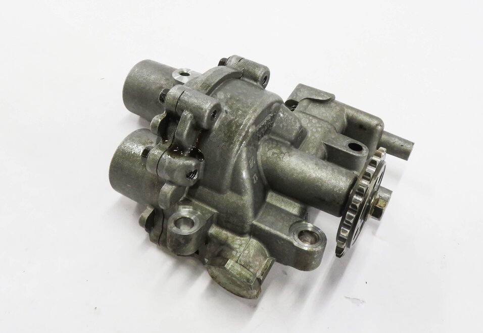 2010 RANGE ROVER SPORT (L320) 5.0L AJ133 V8 ENGINE - OIL PUMP