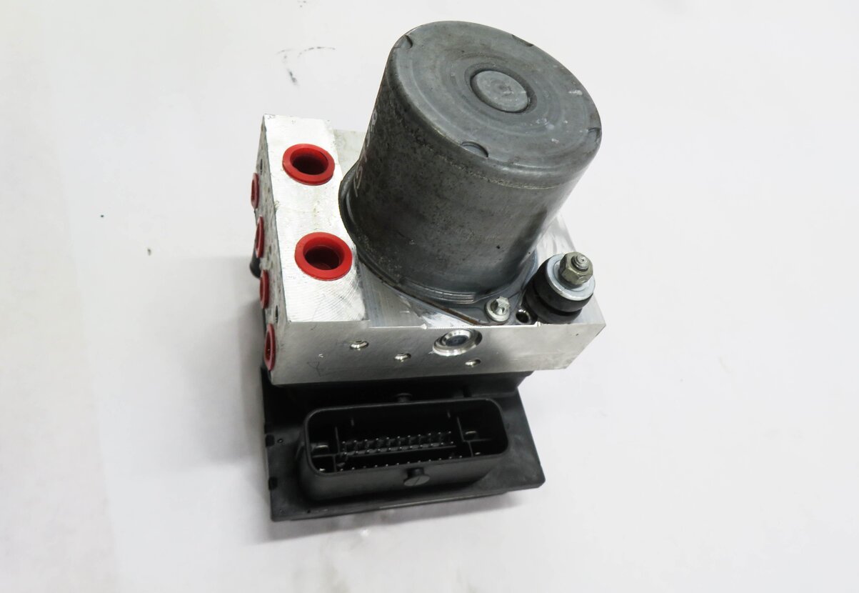 Thumbnail 4: 2010-2012 LAND ROVER LR4 RANGE ROVER SPORT (L320 L322) ABS BRAKE PUMP w/ MODULE