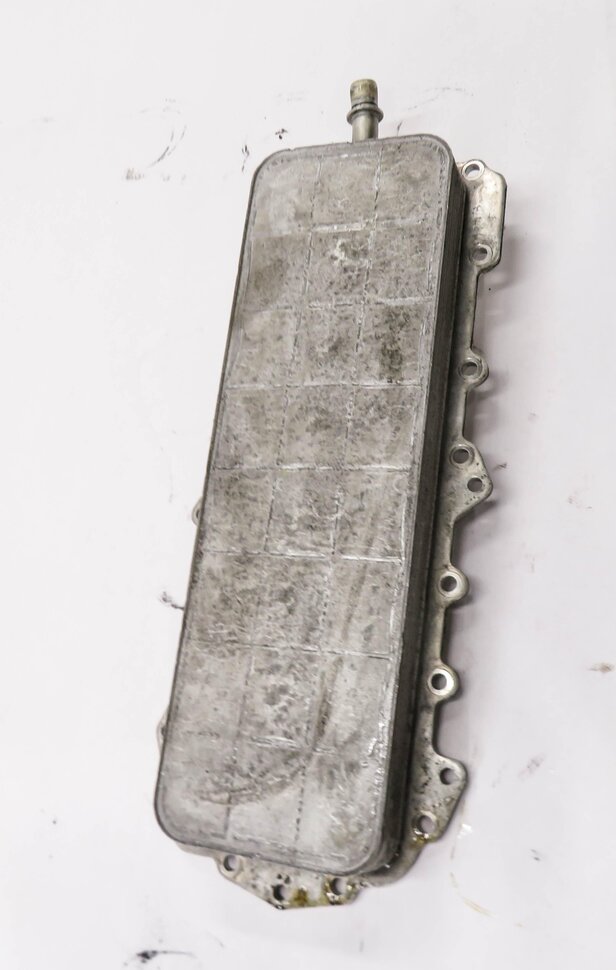 Thumbnail 3: 10-18 DISCOVERY LR4 - RANGE ROVER SPORT (L320 L322 L405 L494) ENGINE OIL COOLER