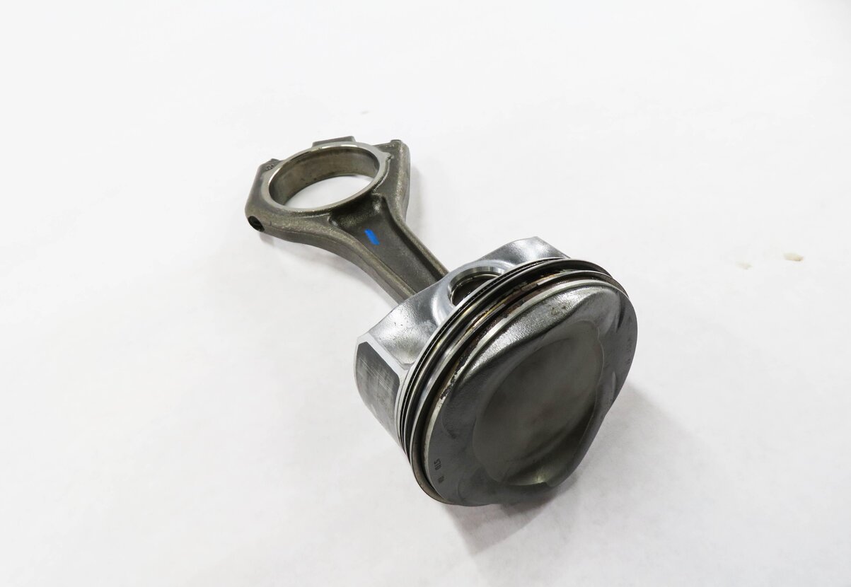 2010 RANGE ROVER SPORT (L320) 5.0L AJ133 V8 ENGINE - PISTON w/ CONNECTING ROD