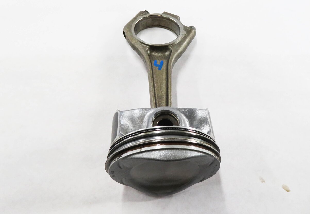 Thumbnail 4: 2010 RANGE ROVER SPORT (L320) 5.0L AJ133 V8 ENGINE - PISTON w/ CONNECTING ROD