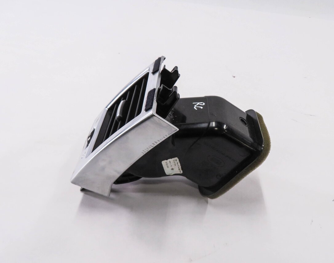 Thumbnail 4: 2010 RANGE ROVER SPORT (L320) RIGHT FRONT * CENTER DASH * HEATER A/C AIR VENT