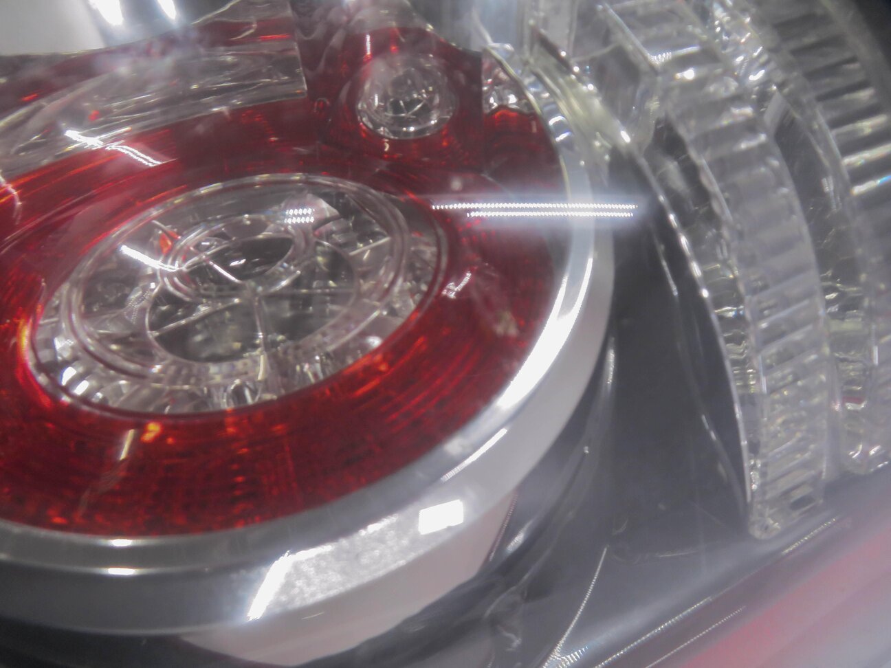 Thumbnail 9: 2010-2011 RANGE ROVER SPORT (L320) LEFT DRIVER TAILLIGHT BRAKE LIGHT LAMP