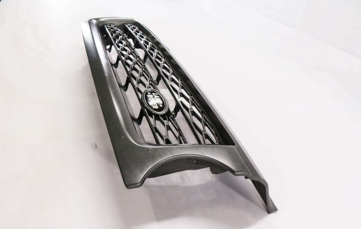 Thumbnail 2: 2010-2011 RANGE ROVER SPORT (L320) FRONT UPPER HOOD AIR VENT GRILLE TRIM