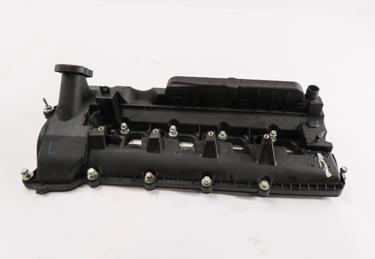 Thumbnail 2: 10-18 RANGE ROVER SPORT (L320 L322 L494 L405) 5.0L V8 - LEFT ENGINE VALVE COVER