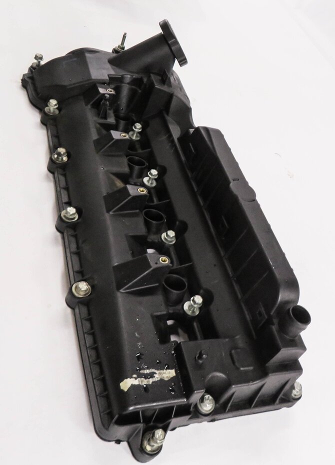 Thumbnail 4: 10-18 RANGE ROVER SPORT (L320 L322 L494 L405) 5.0L V8 - LEFT ENGINE VALVE COVER