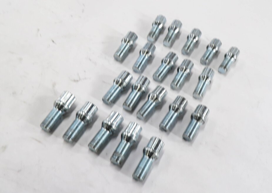 2013 MERCEDES E350 (W212) LUG NUT WHEEL BOLT SET-20