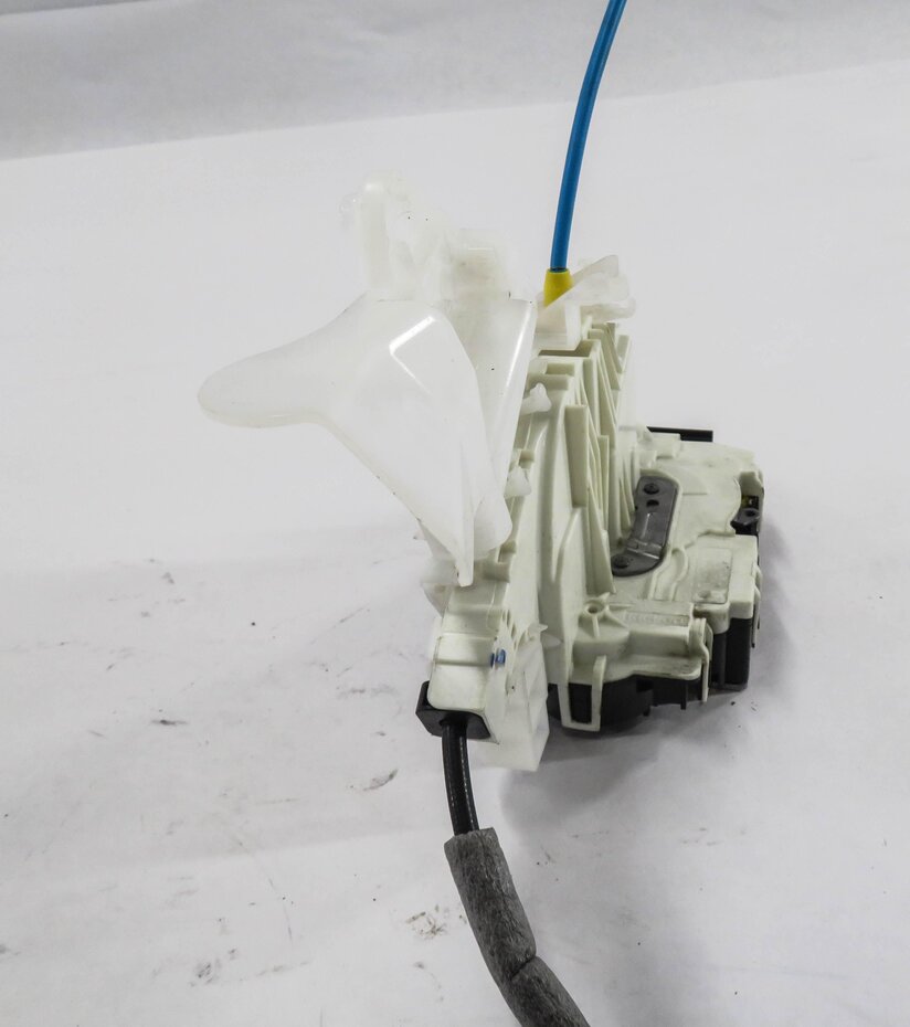 Thumbnail 4: 10-19 MERCEDES C300 C350 E350 E550 GLK250 GLK350 SL550 - LEFT FRONT DOOR LATCH