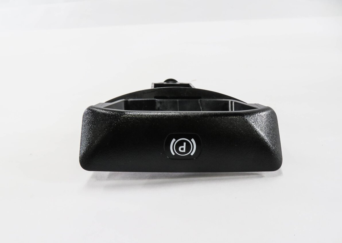 Thumbnail 2: 2013 MERCEDES E350 (W212) PARKING BRAKE RELEASE HANDLE