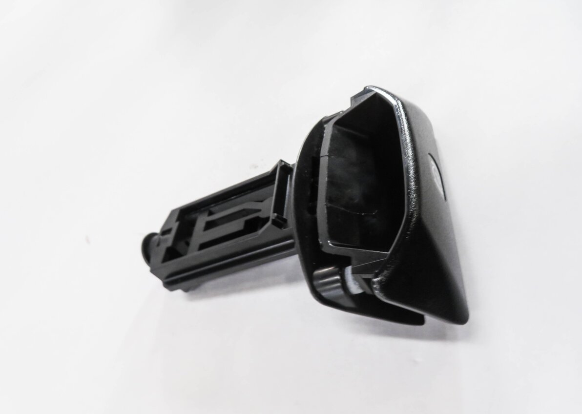 Thumbnail 3: 2013 MERCEDES E350 (W212) PARKING BRAKE RELEASE HANDLE