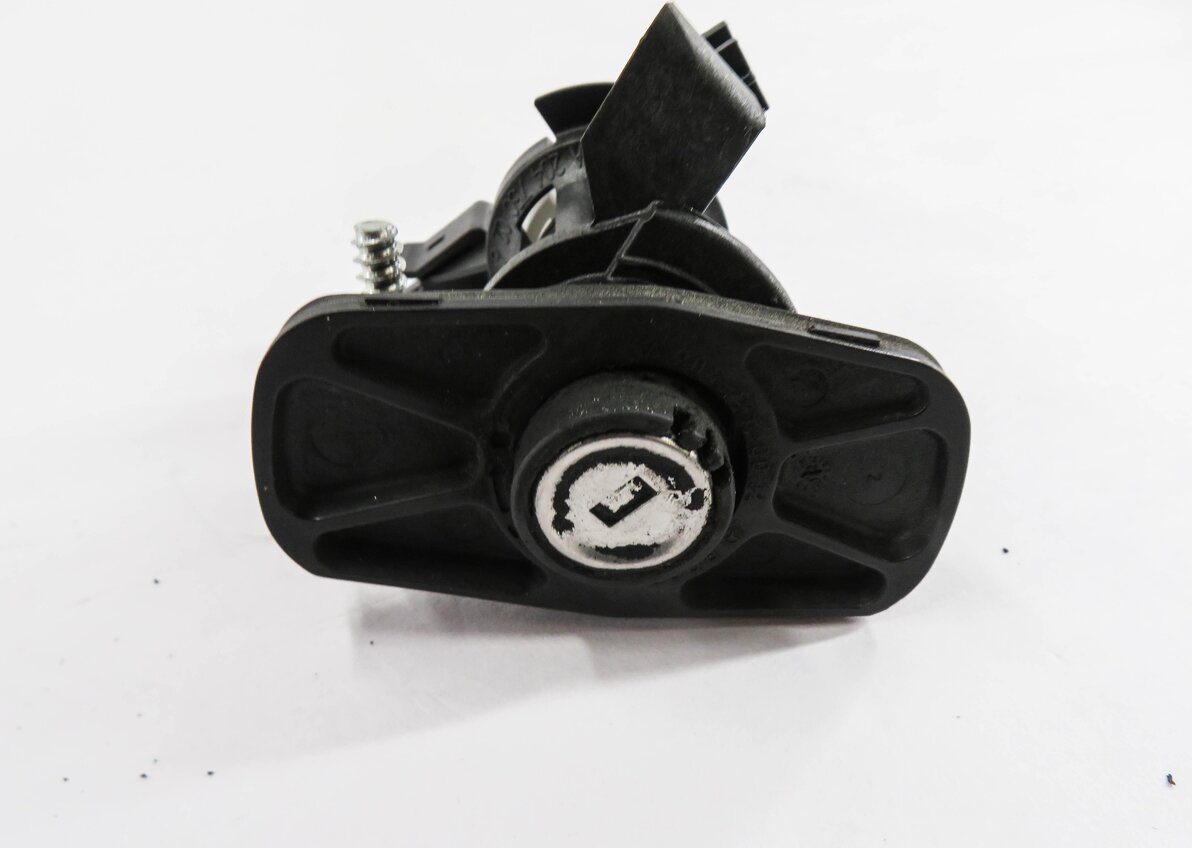 Thumbnail 6: 2013 MERCEDES E350 (W212) DRIVER DOOR HANDLE TRUNK LOCK CYLINDER w/ KEY SET