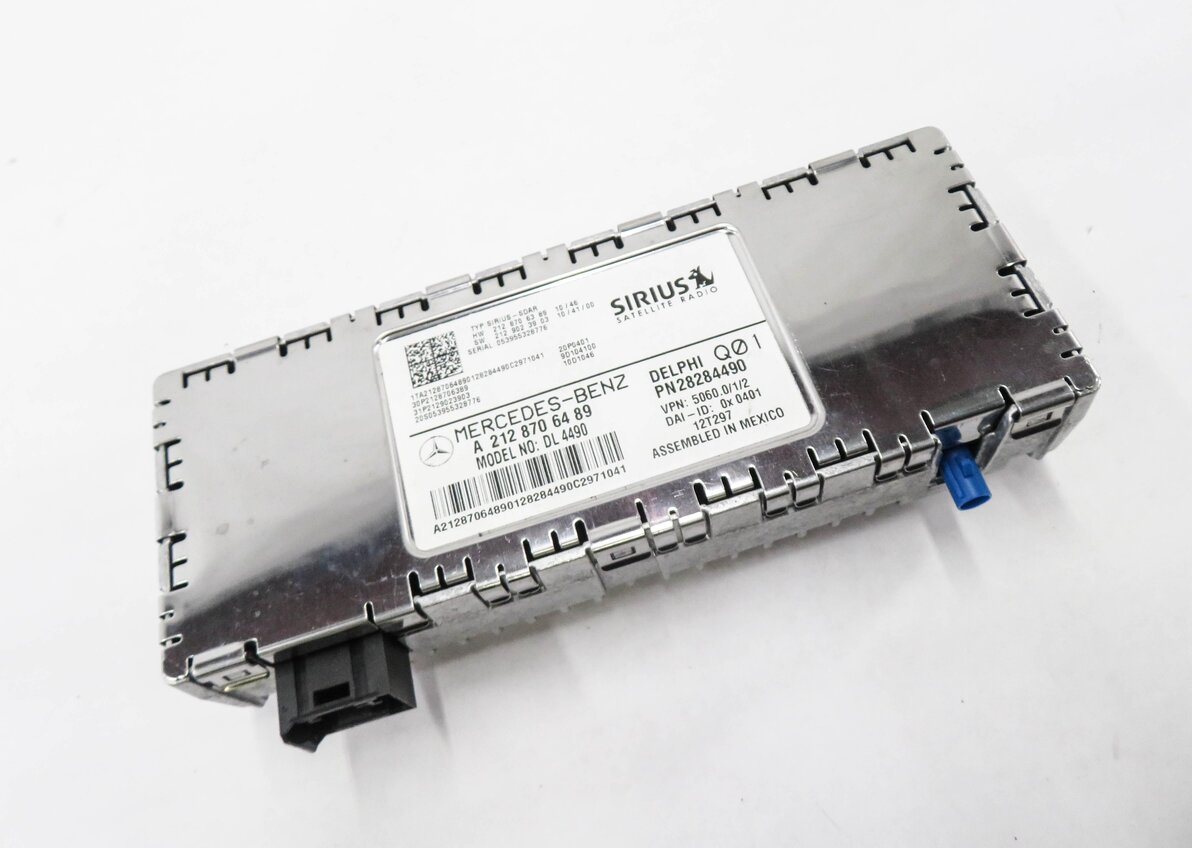 10-16 MERCEDES C250 C300 C350 E350 E550 GLK350 ML350 - SIRIUS SATELLITE RECEIVER
