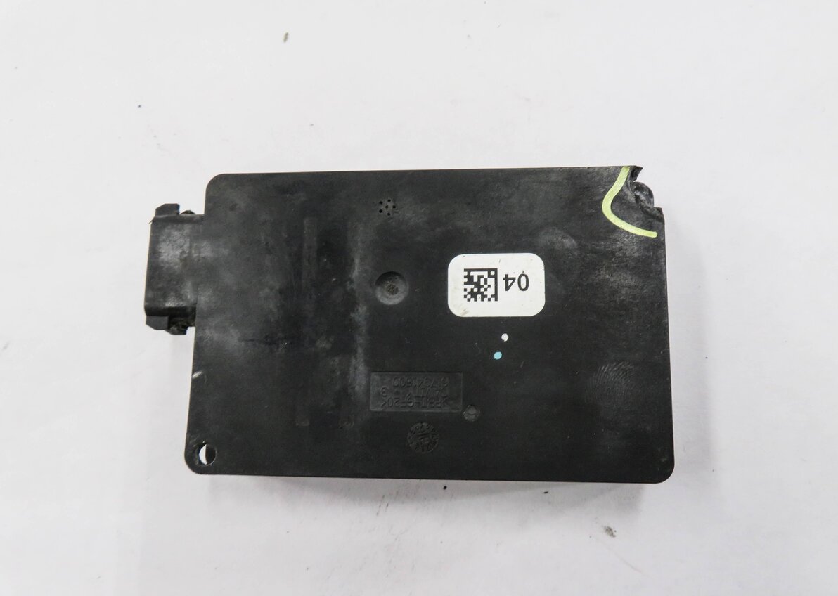 Thumbnail 5: 2013 MERCEDES E350 (W212) REAR BLIND SPOT RADAR SENSOR MODULE