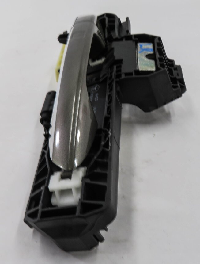 Thumbnail 4: 08-14 MERCEDES C300 C350 E350 E550 - LEFT REAR KEYLESS GO DOOR HANDLE (GRAY)