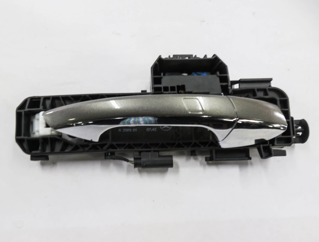 Thumbnail 2: 08-14 MERCEDES C300 C350 E350 E550 - RIGHT FRONT KEYLESS GO DOOR HANDLE (GRAY)