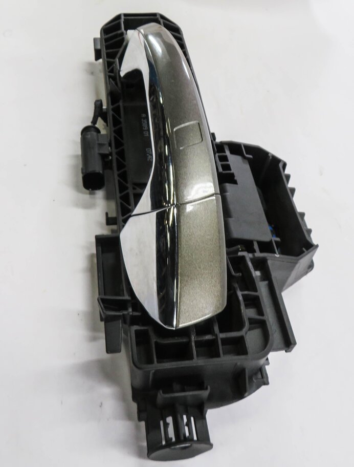 Thumbnail 4: 08-14 MERCEDES C300 C350 E350 E550 - RIGHT FRONT KEYLESS GO DOOR HANDLE (GRAY)