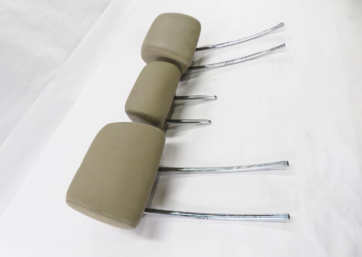 Thumbnail 4: 2013 MERCEDES E350 (W212) REAR SEAT HEADREST SET-3 (BEIGE 105A)