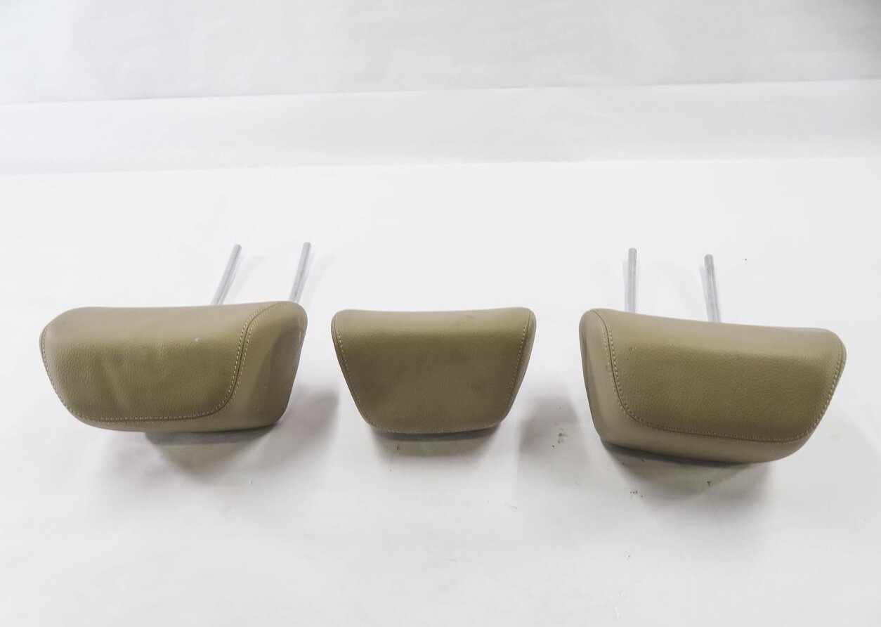 Thumbnail 5: 2013 MERCEDES E350 (W212) REAR SEAT HEADREST SET-3 (BEIGE 105A)
