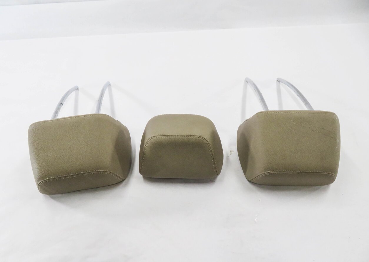 Thumbnail 6: 2013 MERCEDES E350 (W212) REAR SEAT HEADREST SET-3 (BEIGE 105A)