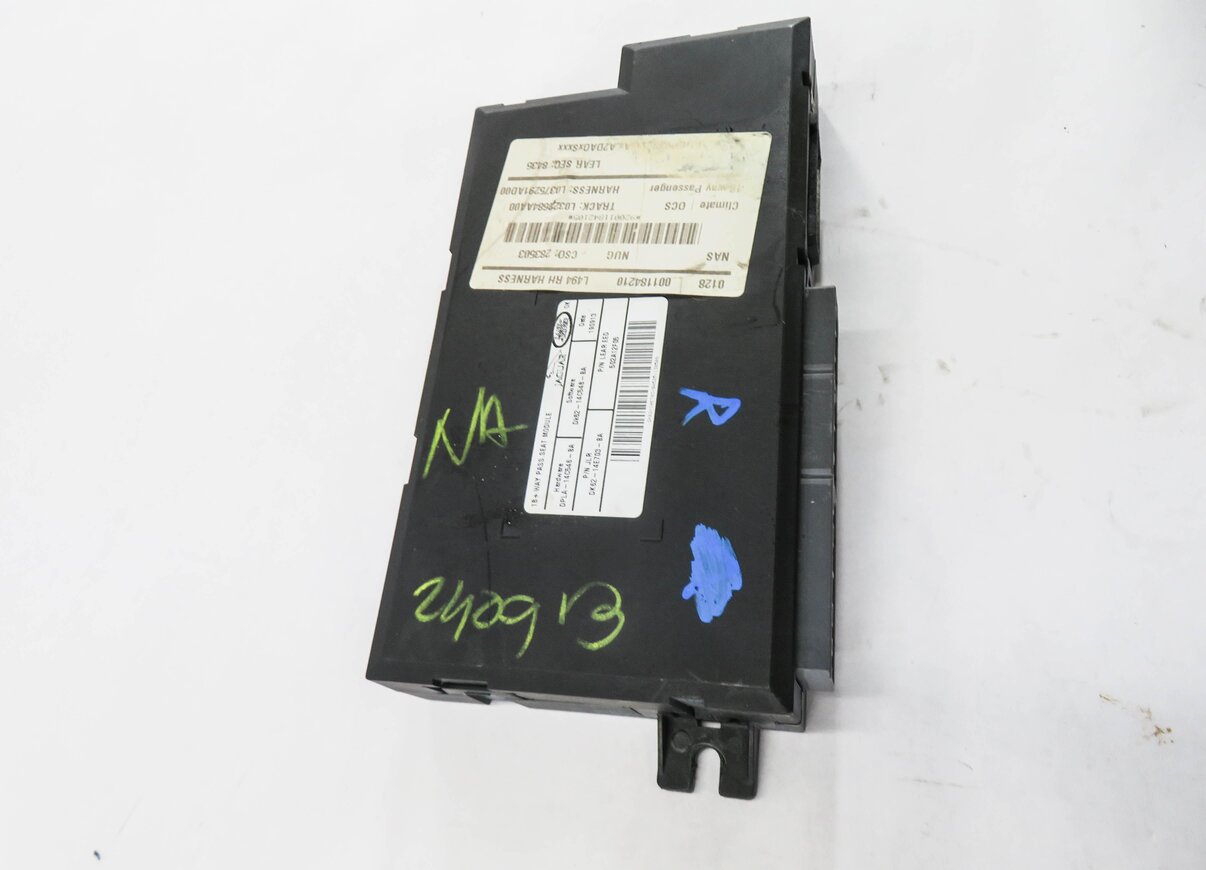 Thumbnail 3: 2014 RANGE ROVER SPORT (L494) RIGHT FRONT PASSENGER SEAT CONTROL MODULE