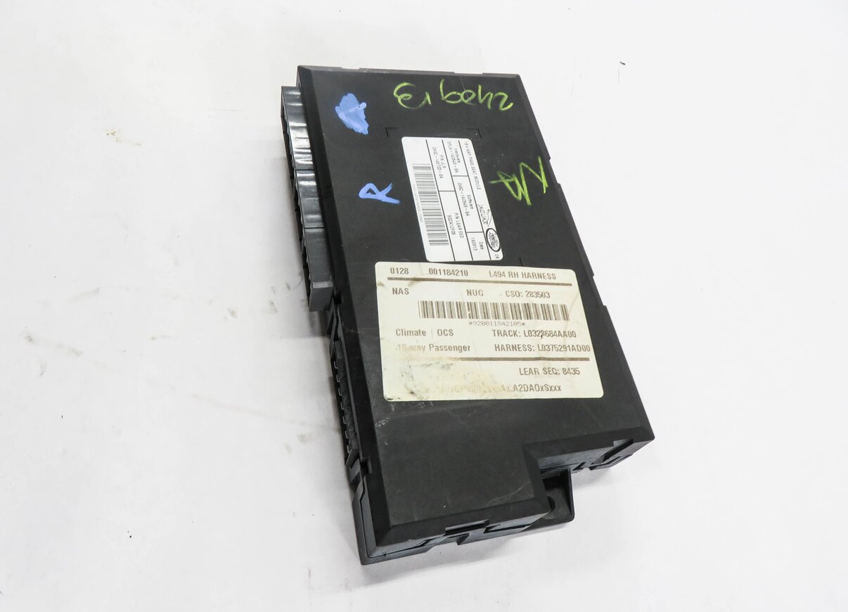 Thumbnail 4: 2014 RANGE ROVER SPORT (L494) RIGHT FRONT PASSENGER SEAT CONTROL MODULE