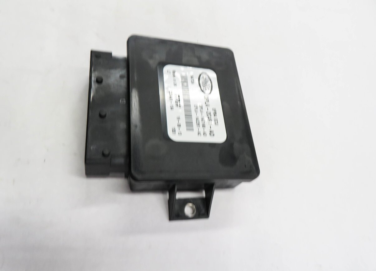 Thumbnail 4: 2014 RANGE ROVER SPORT (L494) PARKING BRAKE CONTROL MODULE