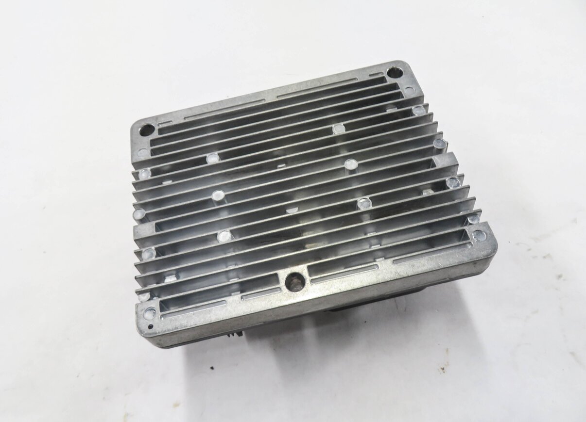 Thumbnail 1: 2014 RANGE ROVER SPORT (L494) POWER DISTRIBUTION CONTROL MODULE