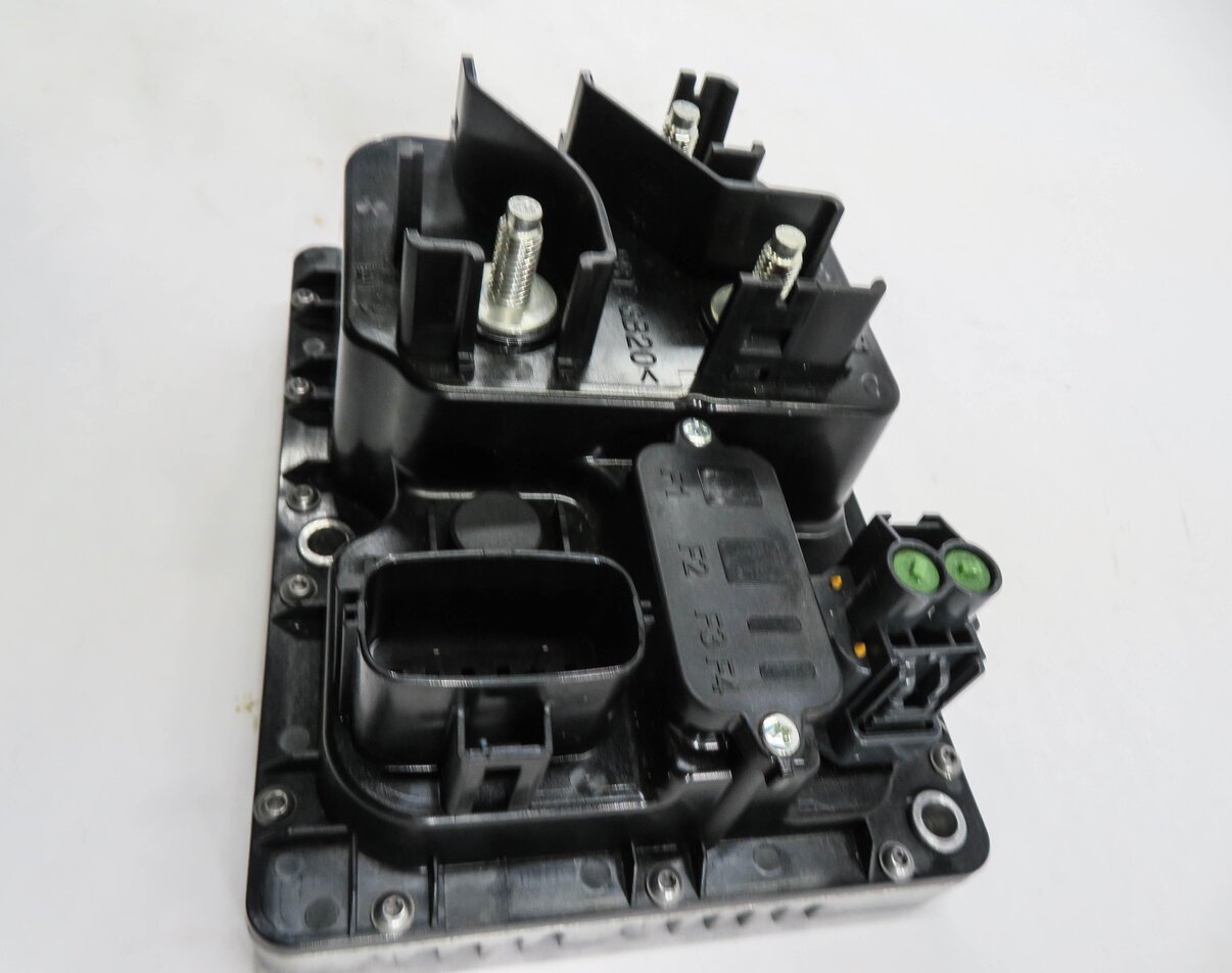 Thumbnail 5: 2014 RANGE ROVER SPORT (L494) POWER DISTRIBUTION CONTROL MODULE