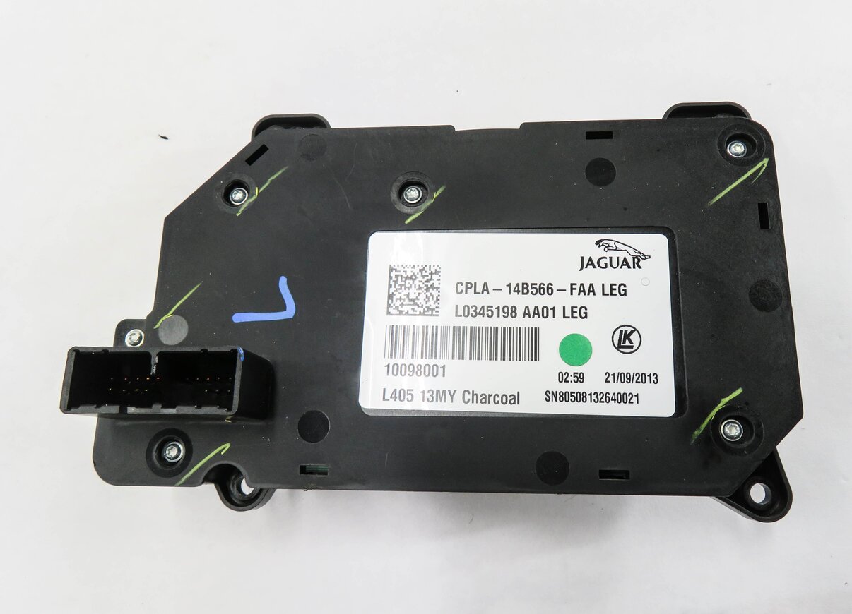 Thumbnail 6: 2014 RANGE ROVER SPORT (L494) RIGHT FRONT PASSENGER SEAT ADJUSTMENT SWITCH