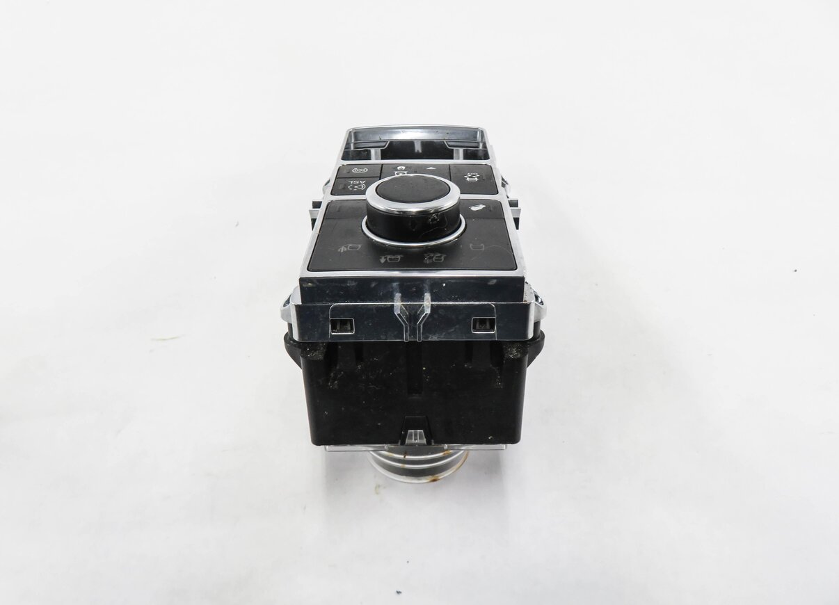 Thumbnail 6: 2014 RANGE ROVER SPORT (L494) RIDE HEIGHT TERRAIN CONTROL SWITCH BUTTON PANEL