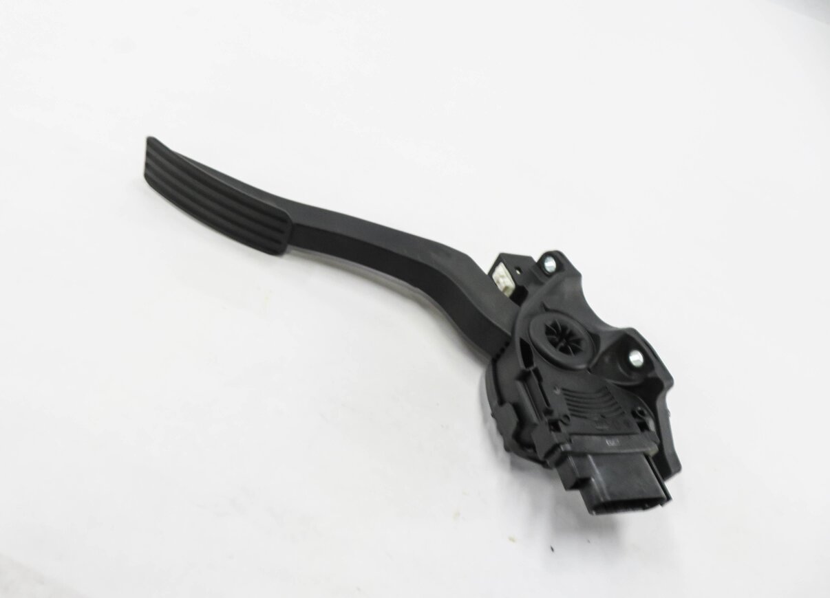 Thumbnail 1: 2014 RANGE ROVER SPORT (L494) GAS PEDAL FUEL THROTTLE ACCELERATOR PEDAL