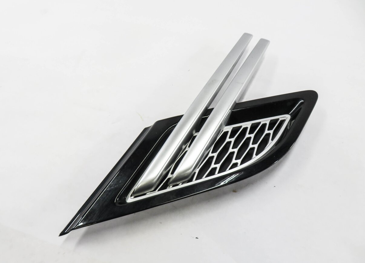 Thumbnail 5: 2014 RANGE ROVER SPORT (L494) LEFT FRONT DRIVER FENDER AIR VENT GRILLE TRIM