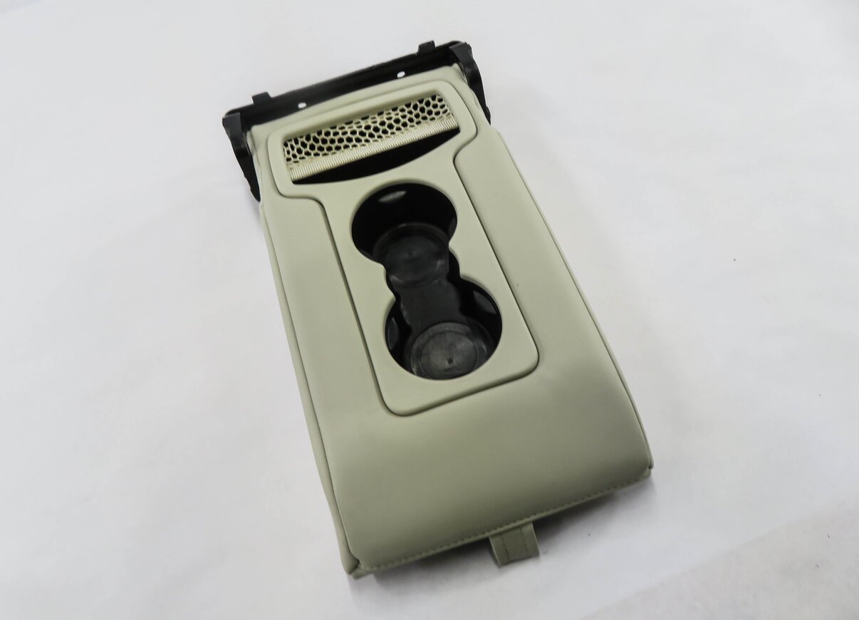 2014 RANGE ROVER SPORT (L494) REAR SEAT ARMREST CUP HOLDER (IVORY LEATHER)