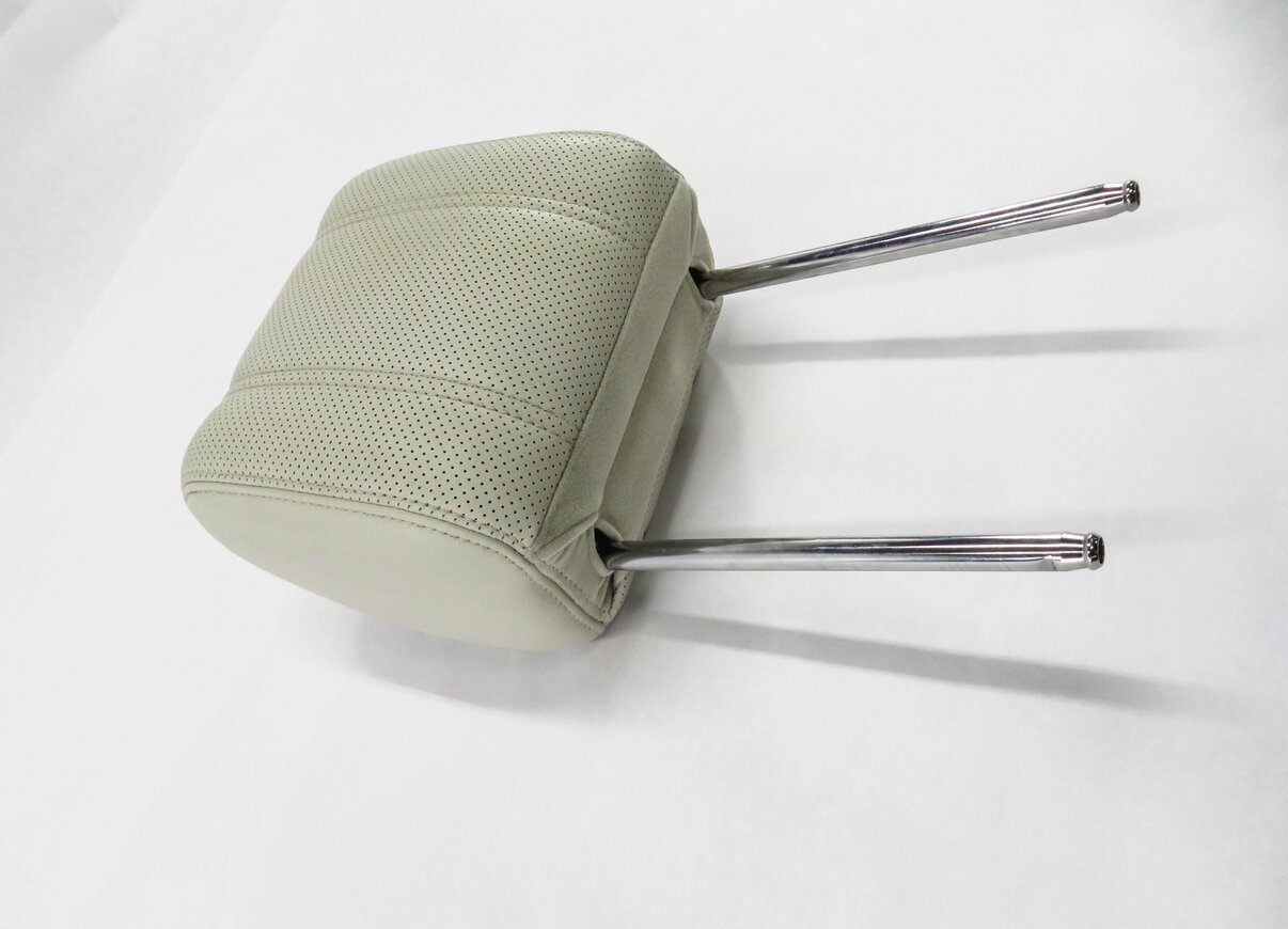 Thumbnail 4: 2014 RANGE ROVER SPORT (L494) RIGHT FRONT PASSENGER SEAT HEADREST (IVORY)