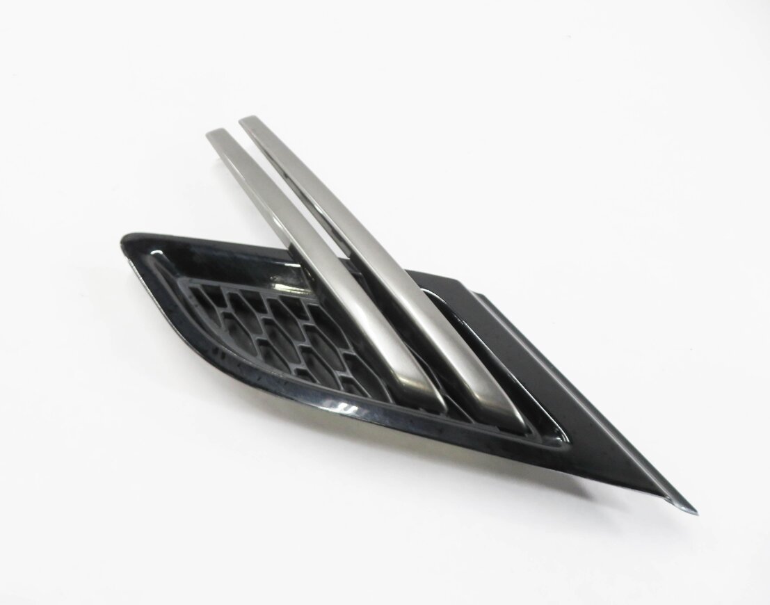 Thumbnail 5: 2014 RANGE ROVER SPORT (L494) RIGHT FRONT PASSENGER FENDER AIR VENT GRILLE TRIM