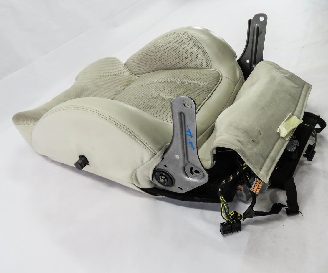 Thumbnail 3: 2014 RANGE ROVER SPORT (L494) DRIVER - UPPER TOP HEATED SEAT CUSHION (IVORY)