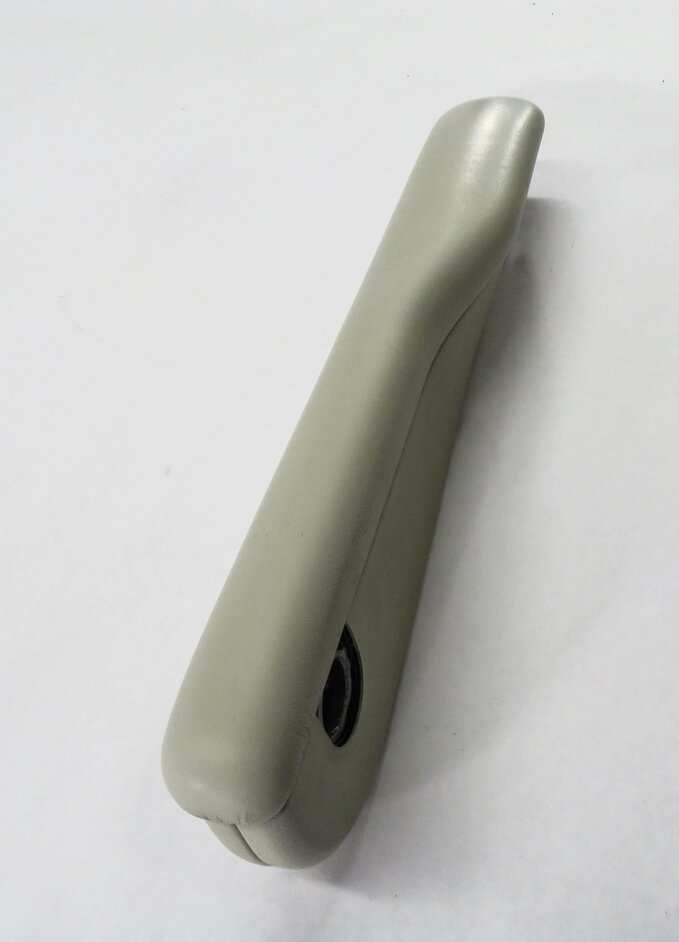 Thumbnail 4: 2014 RANGE ROVER SPORT (L494) RIGHT FRONT PASSENGER SEAT ARMREST (IVORY LEATHER)