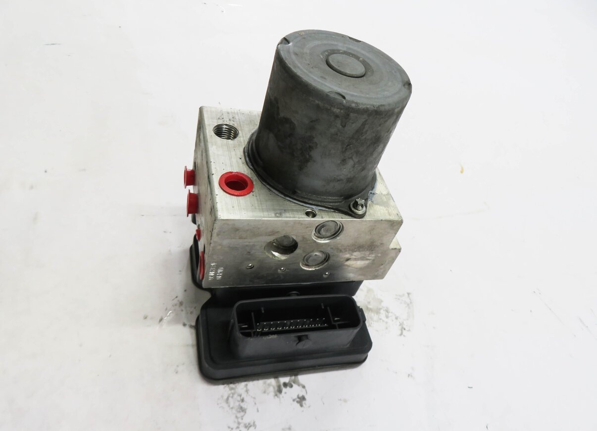 Thumbnail 4: 2014-2016 RANGE ROVER SPORT (L494) ABS ANTI LOCK BRAKE PUMP w/ MODULE